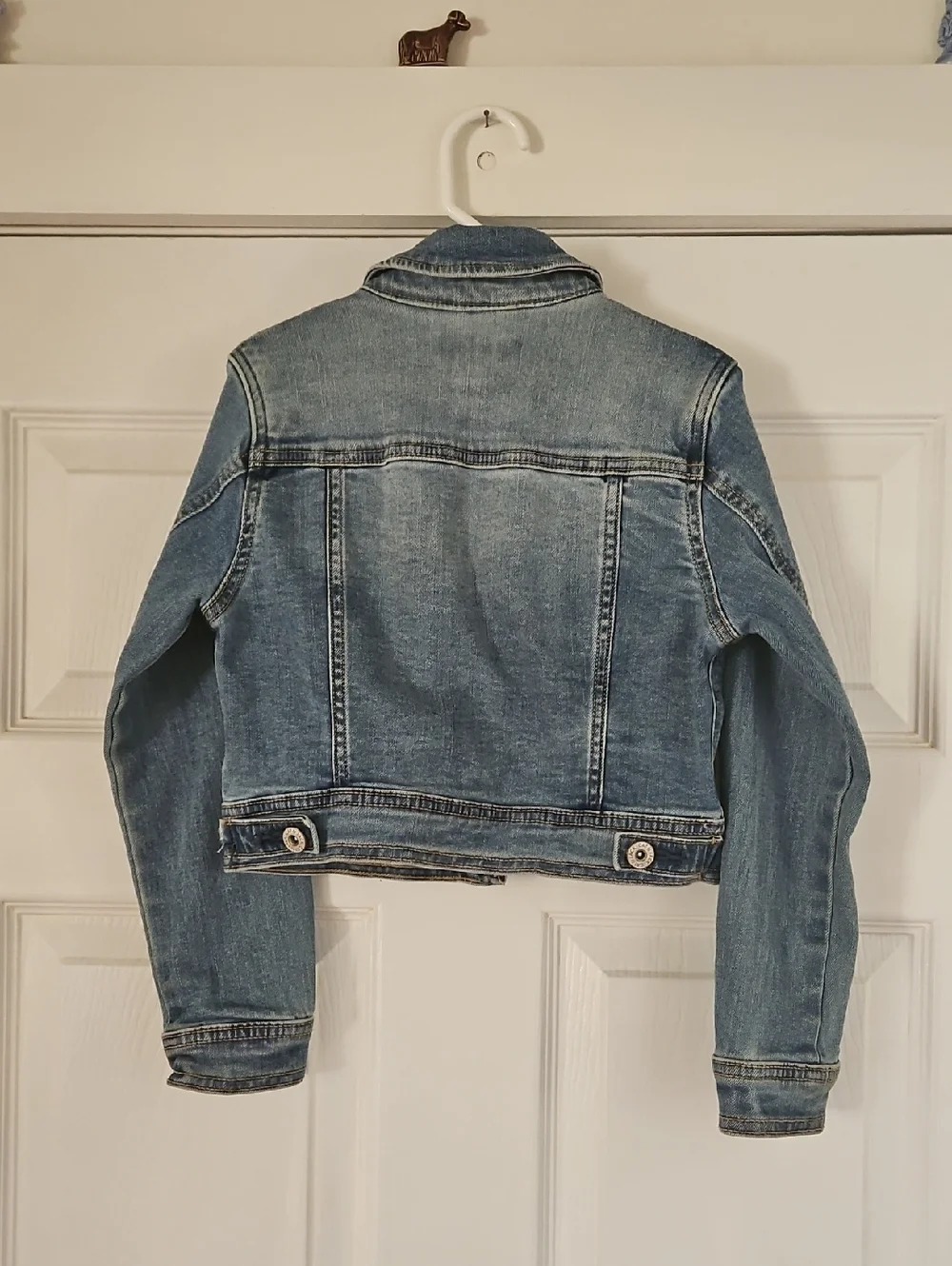 Cat & Jack Light Blue Denim Jacket with Sparklin Sequin Yoke Kids S